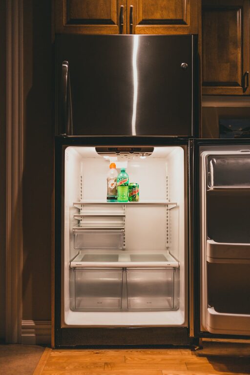 How to Keep a Tidy Fridge and Pantry for a Healthier Kitchen